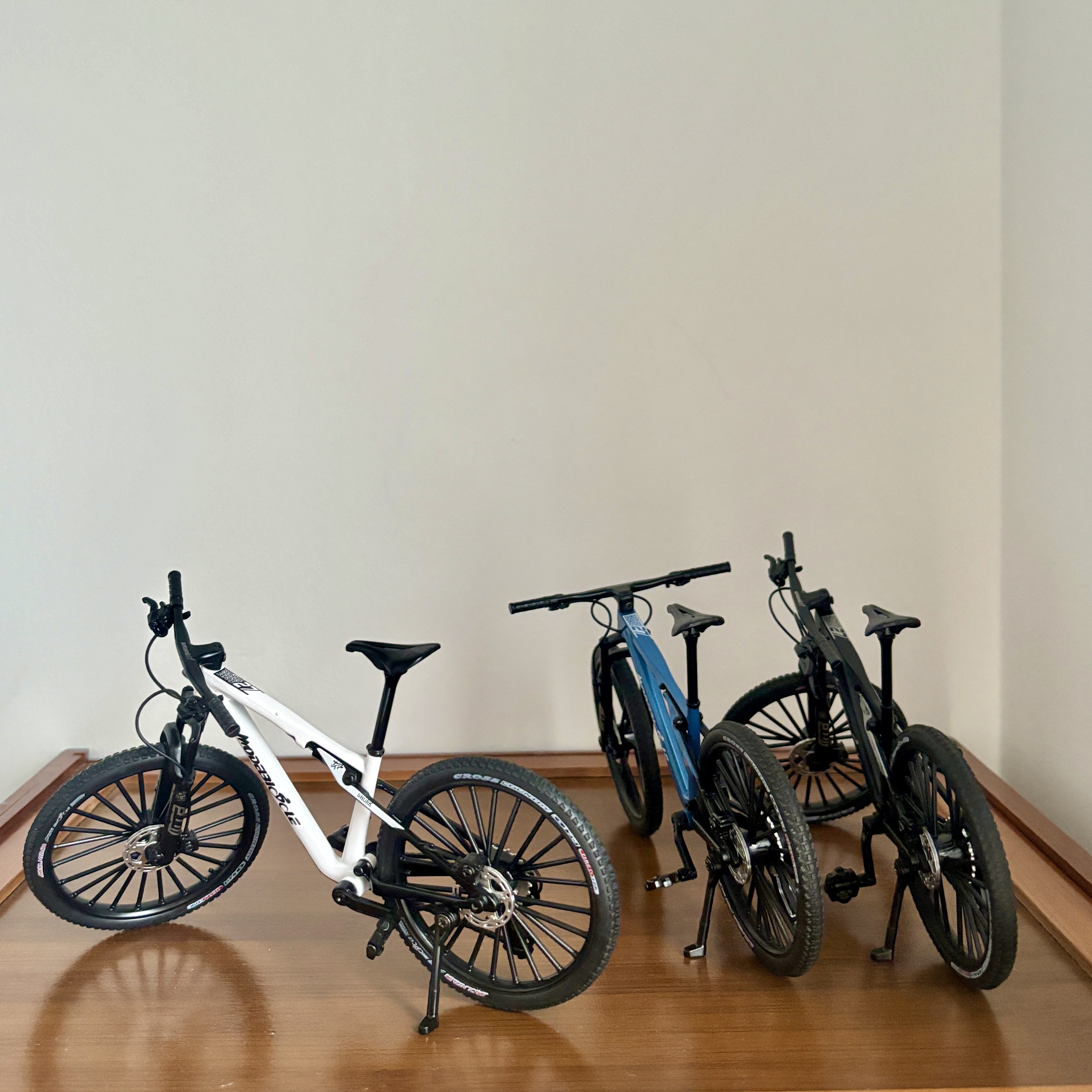1: 8 Mini Model Bicycle Alloy  - đánh giá và giá Mountain Biking Gifts